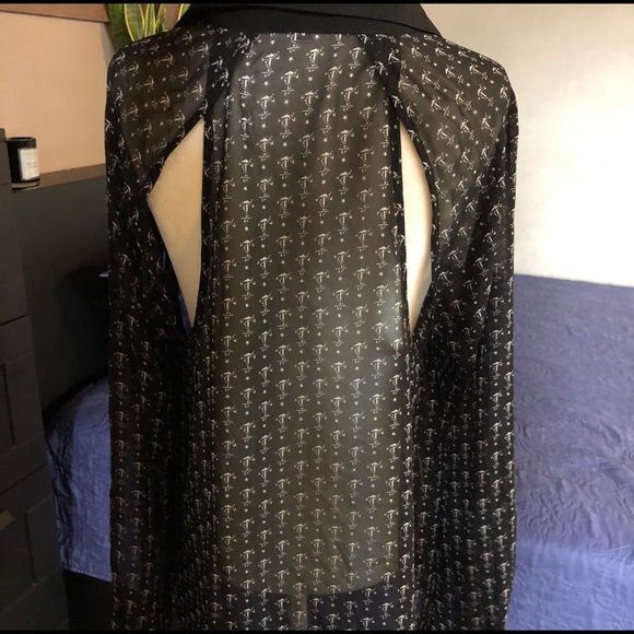 Black long sleeve anchor blouse ⚓️ - Picture 4 of 5